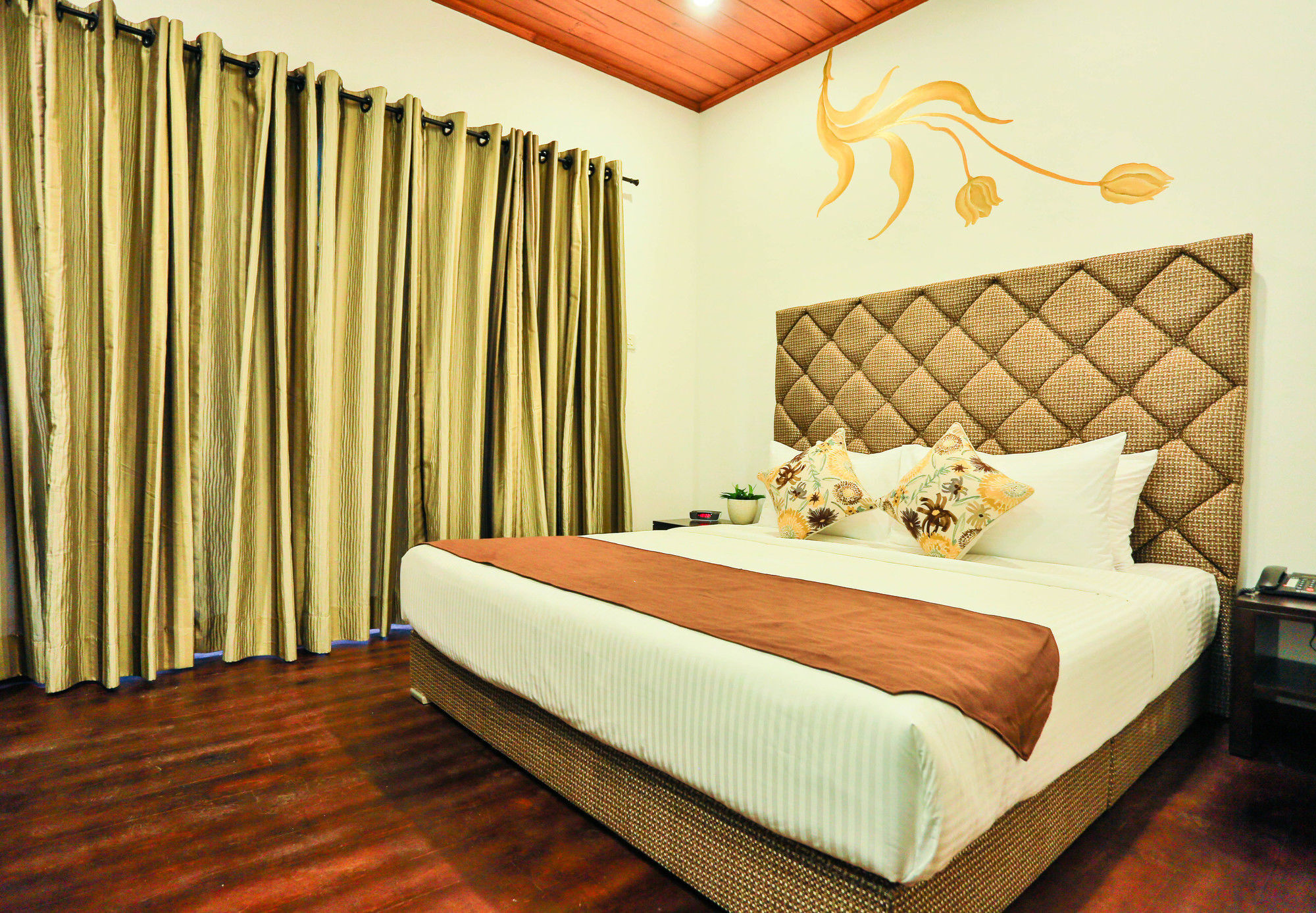 The Austin By Unique Hotel